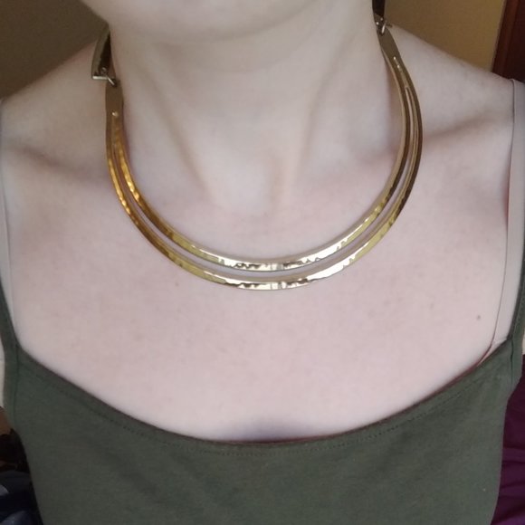 American Eagle Outfitters Jewelry - LAST CHANCE- DONATING 7/1 Gold necklace